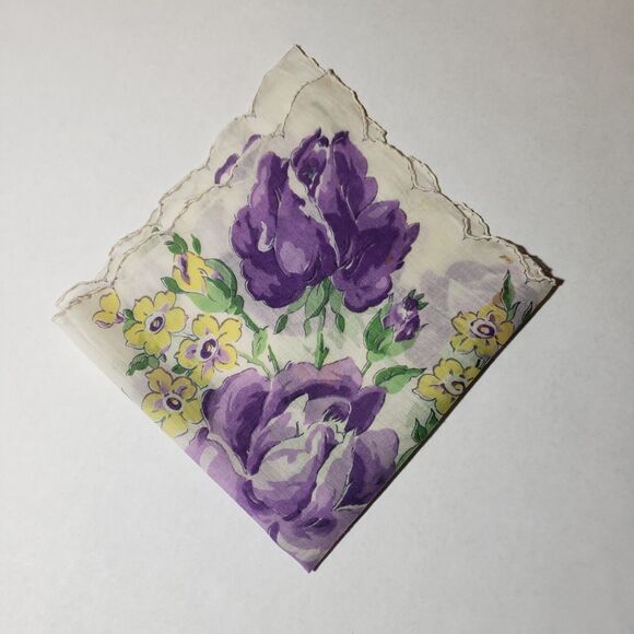 VTG HANKIE LG PURPLE FLOWERS GRAPHIC SCALLOPED EDGE POCKET SCARF BRIDAL WEDDING - Picture 12 of 12